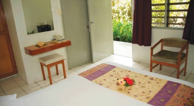 Hexagon Intl (2 Bdrm Apt)