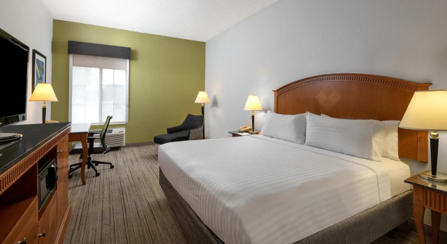 Двухместный номер Standard Holiday Inn Express Charlotte West - Gastonia by IHG.