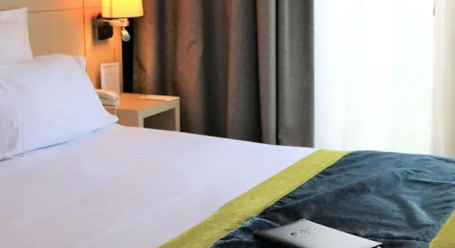 Двухместный номер Comfort с балконом Best Western Plus Hôtel Vannes Centre Ville