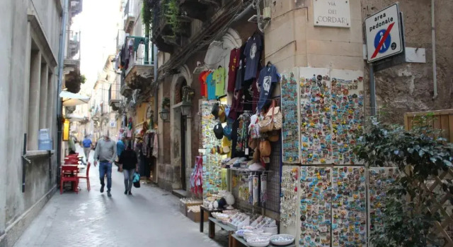 Il Conte di Cavour, Book Apartment Hotels in Sicily with Parking, Parking