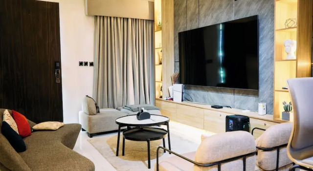 Апартаменты Luxury с балконом и с видом на город Mo's Place by Zuno Homes