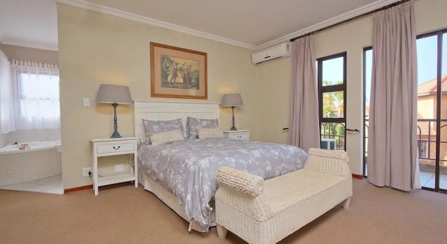 Апартаменты Executive Centurion Golf Suites Boca Walk