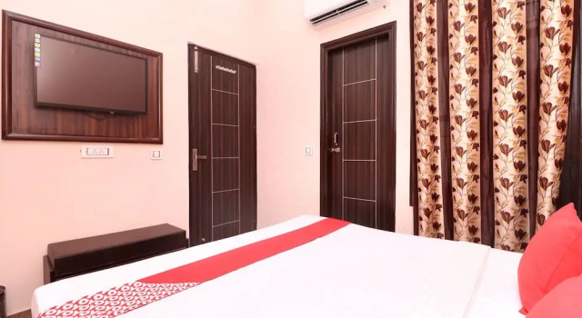 OYO 15127 Pryag Guest House, Book Pension Jalandhar Punjab