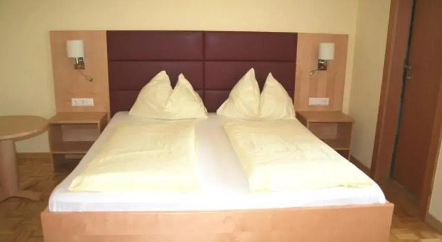 Семейный номер Standard Hotel Restaurant Thadeushof