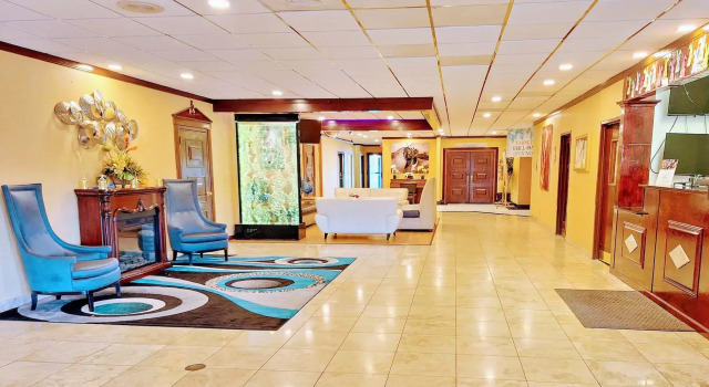 Clarion Hotel Indianapolis, Rezerwuj Hotel Hotele w Indianapolis z basenem, Basen