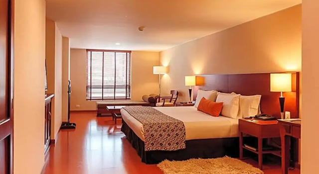 Полулюкс с видом на город Hotel Estelar Suites Jones