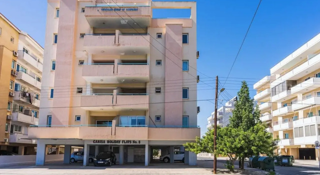 Calina - 3-BR Apt & Pool in Mackenzie, Book Apartment Larnaka Larnaca Region