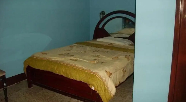 Номер Standard Hotel Eloy Alfaro - Hostel