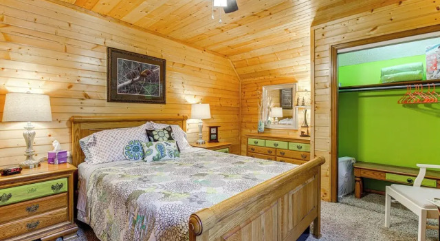 Коттедж Easy-access Pigeon Forge Cabin w/ Hot Tub!