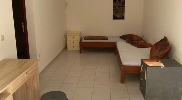 Bas de villa Courbaril, Rezerwuj Willa Hotele w Basse-Terre z parkingiem, Parking