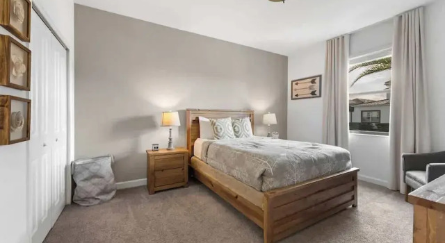 Коттедж Luxury Decor 6BR at Storey Lake Sleeps 16