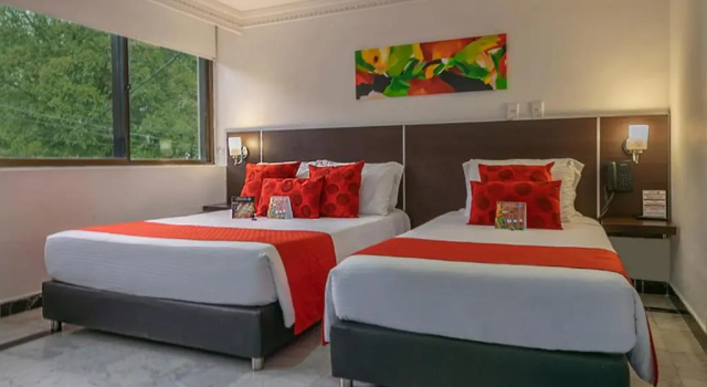 Трёхместный номер Standard Hotel Montes De La Castellana