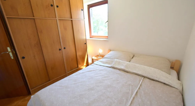 Apartment Ozren, Забронировать Апартаменты/квартира Отели Малинска с парковкой, Парковка