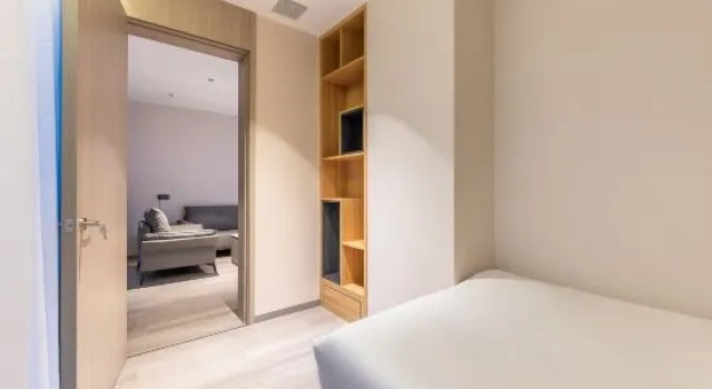 Люкс Homeinn Selected Hotel (Xining High-Speed Railway Station)