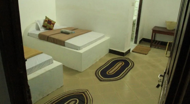 I Hotel