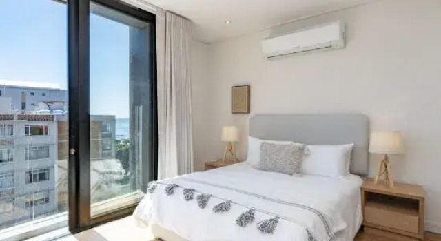 Luxury 2 Bed in Sea Point -2 mins from Promenade