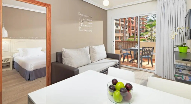 Апартаменты H10 Mediterranean Village