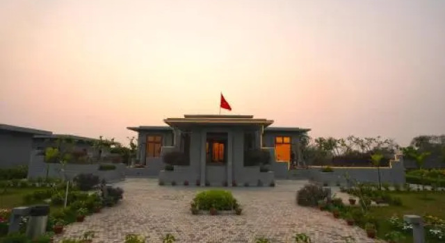 The Amaya Resort Kolkata NH6, Book Resort Uluberia 