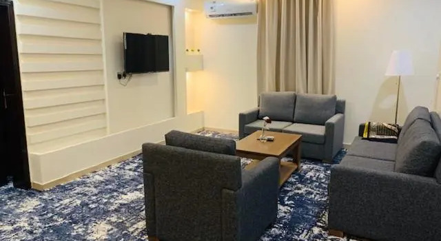 Lova Suites