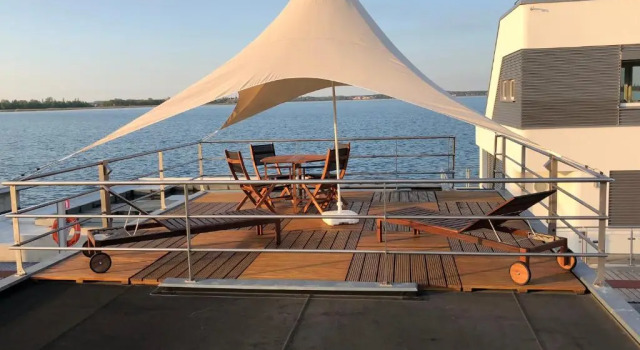 Коттедж с 2 комнатами Hausboot Harmonie