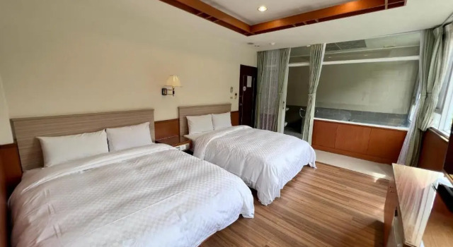 Четырёхместный номер Standard Ying Su Health Spa Hotel