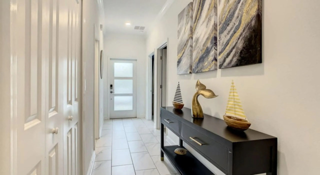 Themed Delight 5 Bed Champions Gate Home