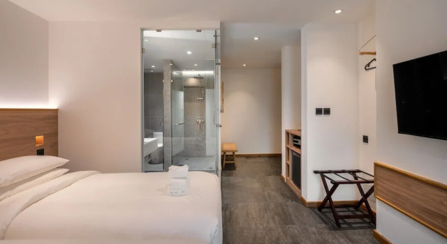 Двухместный номер Superior с видом на город ZEN MASTER HOTEL