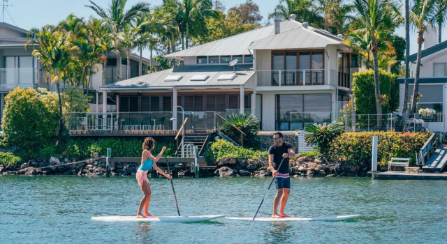 Outrigger Beach Resort 33 James Street 8