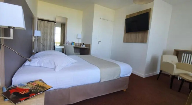 Номер Premium Hôtel Windsor Contact Hôtel