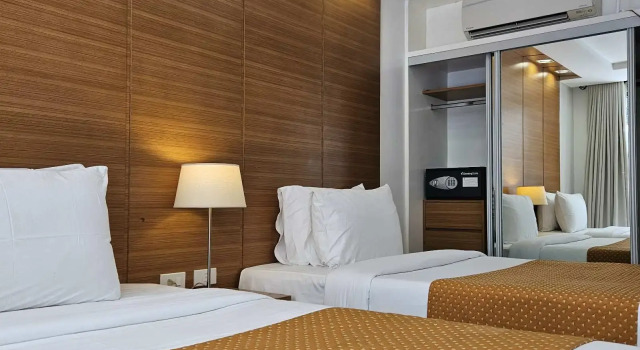 Люкс Executive PonteFino Hotel