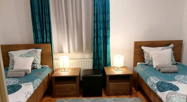 Apartament 6, Varaa Huoneisto Târgu-Mureş 