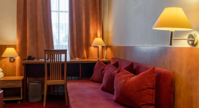 Одноместный номер Standard с балконом Hotel Grand