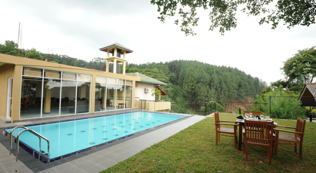 Отель Melheim Kandy Villas
