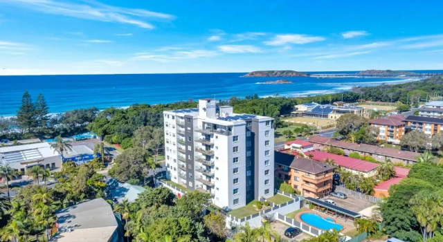 Апартаменты с 3 комнатами с балконом и с видом на сад Tradewinds Apartments