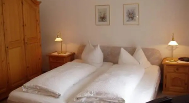Hotel Haus Ursula, Reservar Hotel Hotéis em Tegernsee com pequeno-almoço, Café da manhã