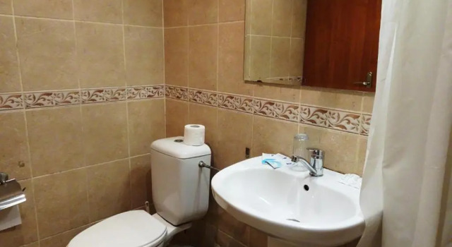 Одноместный номер Standard с балконом Lotos Hotel