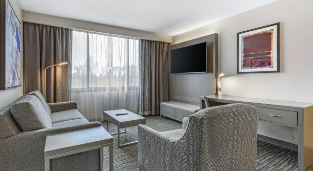 Двухместный люкс с 2 комнатами Best Western Premier Rockville Hotel & Suites