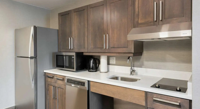 Студия Homewood Suites By Hilton Ottawa Airport