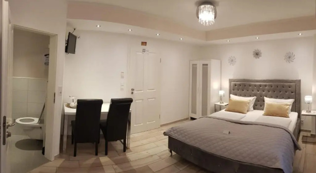 Номер Deluxe House LA Neuschwanstein Blick - Budget City Hotel