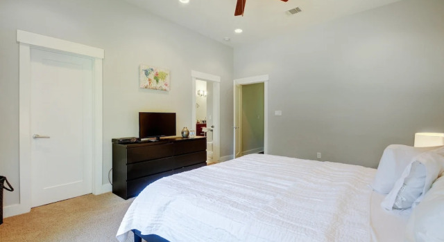 Bright and Modern Rental in Austin by RedAwning