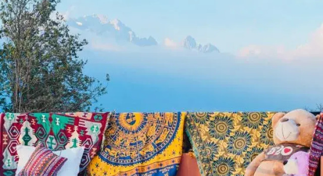Lijiang Slow Bus Wild Luxury Mountain View B&B
