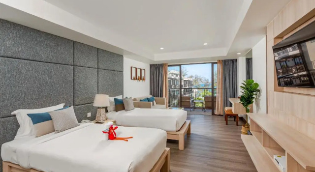 Двухместный номер Deluxe с видом на бассейн Baan Laimai Beach Resort & Spa - SHA Extra Plus