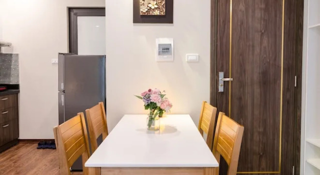 Люкс с балконом Fukurai Boutique Apartments Ha Noi