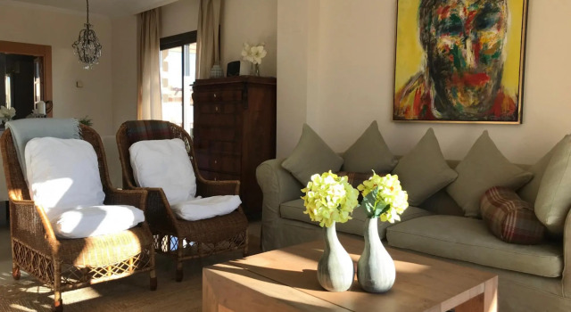 6482 - Luxury one level Penthouse
