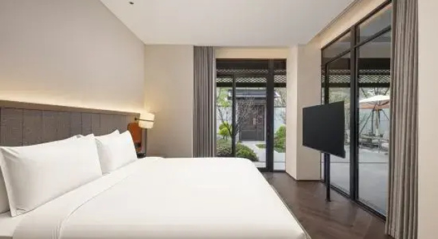 Четырёхместный люкс с 2 комнатами Holiday Inn Resort Ningbo Ninghai by IHG