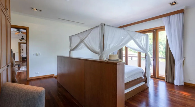 Large 6 Bed Luxury Villa on the Golf Course (PHJ)
