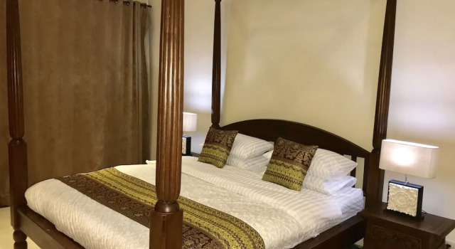 Villa Pentagon Bali, Rezerwuj Willa Hotele w Badung z parkingiem, Parking