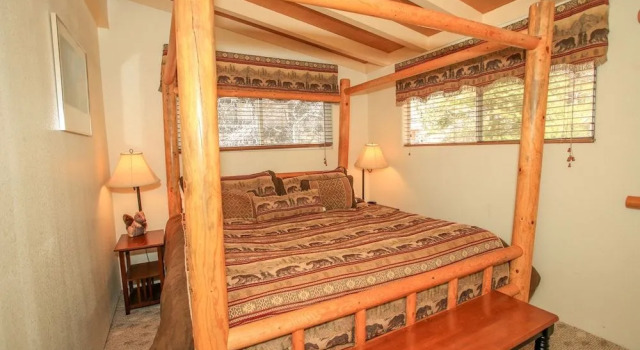 A Seejays Retreat, Забронировать Отель Биг-Бэар-Сити San Bernardino Mountains