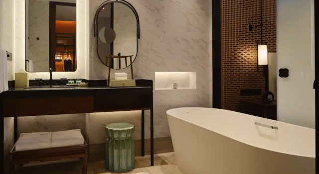 Четырёхместный семейный номер Standard с видом на озеро Canopy By Hilton Hangzhou Jinsha Lake