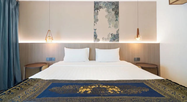 Двухместный номер Deluxe с балконом и с видом на бассейн Howard Johnson by Wyndham Phuket Naiyang